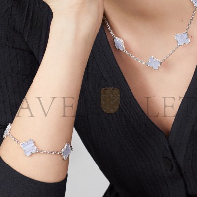 VAN CLEEF ARPELS VINTAGE ALHAMBRA BRACELET, 5 MOTIFS - WHITE GOLD, CHALCEDONY VCARD34700
